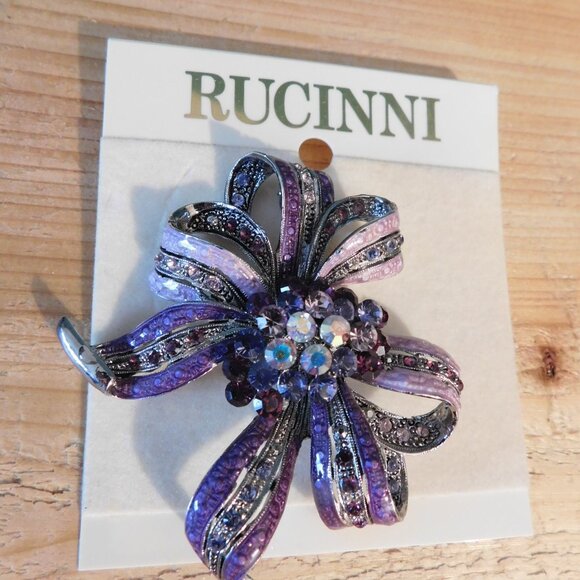 Ladies Rucinni Brooch - Picture 2 of 2